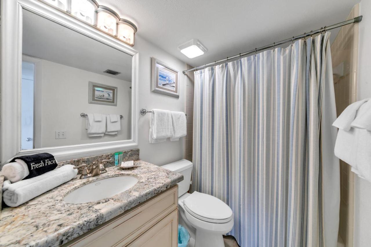 Mainsail 131 - Beachfront 2Br With Free Seasonal Beach Service 德斯廷 外观 照片